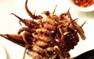 夜市小吃，鐵板魷魚在家就可以做