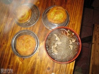 肥腸粉配鍋魁，川味小吃的最佳拍檔，吃過的人都說好