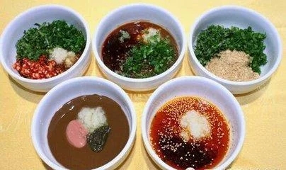 火鍋味道怎樣，湯底和蘸料各占一半的因素，這些蘸料你都吃過？