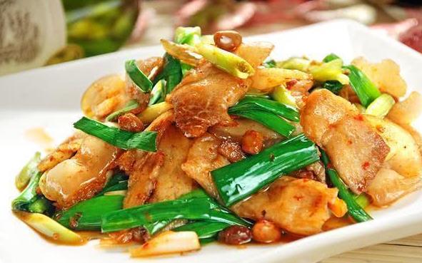 四川風(fēng)味小吃蒜苗回鍋肉，你吃過了嗎？
