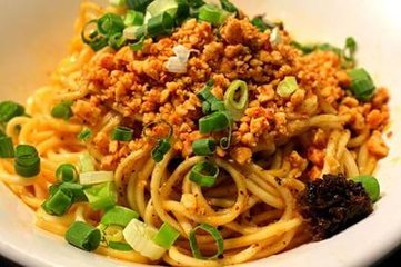 陜西面食好吃的訣竅在這，油潑辣子做的好，面食咋做都好吃！