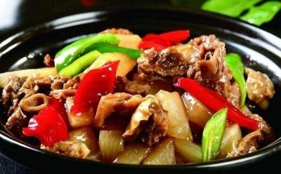 特色砂鍋菜技術(shù)培訓(xùn)多少錢？辣椒醬的制作