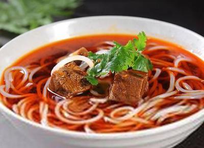 牛肉粉技術(shù)培訓(xùn)哪里好？教學(xué)碗底料調(diào)配技巧