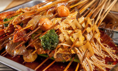 重慶冷鍋串技術(shù)培訓(xùn)哪里好？學(xué)習(xí)正宗的串串香技術(shù)實(shí)踐