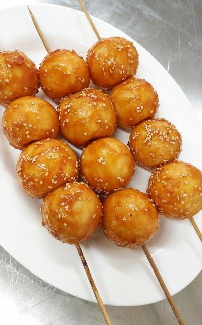 成都哪里學(xué)習(xí)正宗小吃技術(shù)？ 街邊糖油果子技術(shù)培訓(xùn)