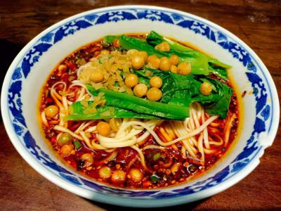 成都蜀味緣餐飲技術(shù)培訓(xùn)學(xué)校：學(xué)各種面食技術(shù)培訓(xùn)多少錢(qián)？