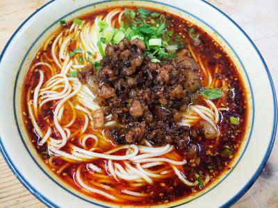 正規(guī)面食培訓學校費用解析：蜀味緣面食技術培訓多少錢？