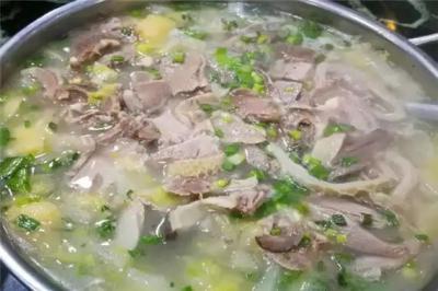 羊肉湯鍋技術培訓哪家好？蜀味緣餐飲技術培訓學校深度解析