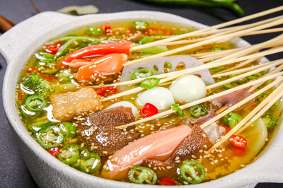 缽缽雞冷串串技術(shù)培訓(xùn)班在哪里？蜀味緣小吃培訓(xùn)學(xué)校