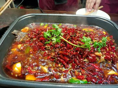 學(xué)正宗香辣烤魚(yú)技術(shù)培訓(xùn)班怎么樣？成都蜀味緣餐飲培訓(xùn)學(xué)校一對(duì)一培訓(xùn)